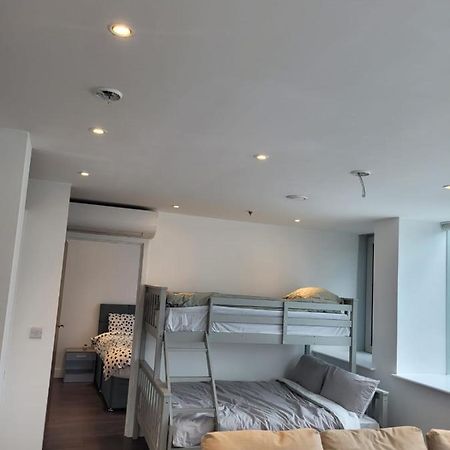 2Br Chic London Sleep 9 Bp7 Apartment Luaran gambar