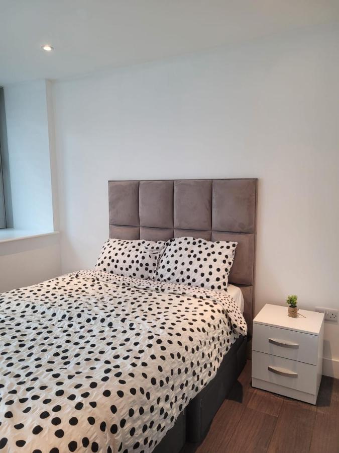 2Br Chic London Sleep 9 Bp7 Apartment Luaran gambar