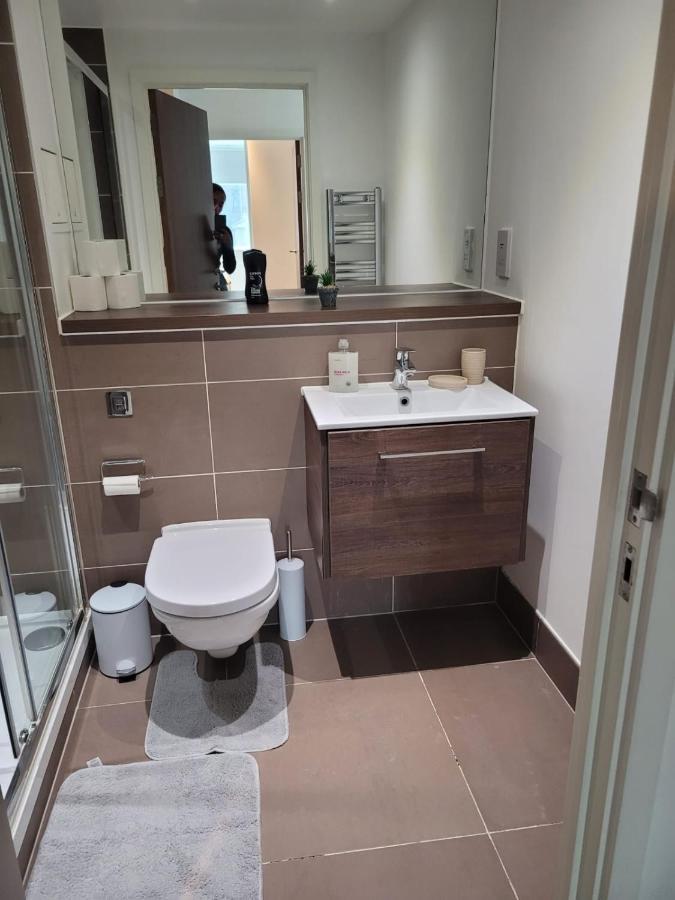 2Br Chic London Sleep 9 Bp7 Apartment Luaran gambar