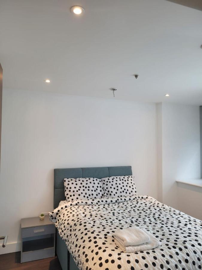 2Br Chic London Sleep 9 Bp7 Apartment Luaran gambar